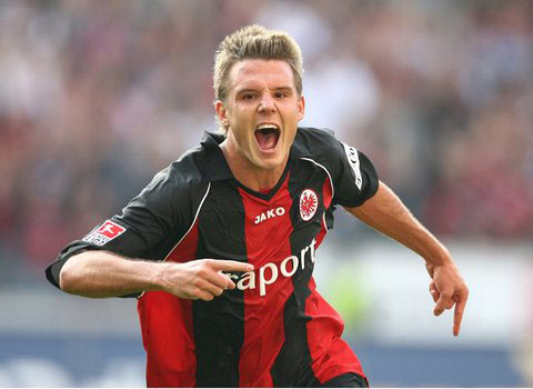 纳德能够更 纳德能够更