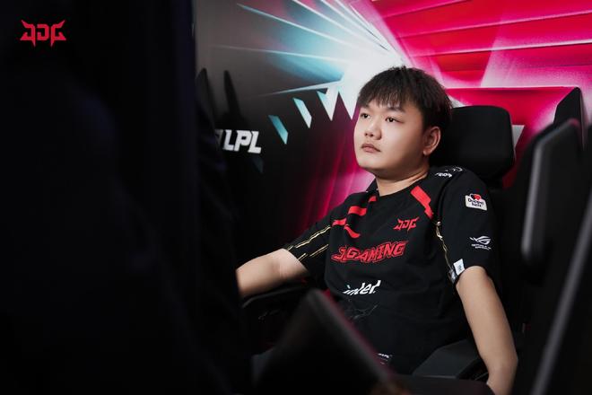 在欢声笑语 在欢声笑语