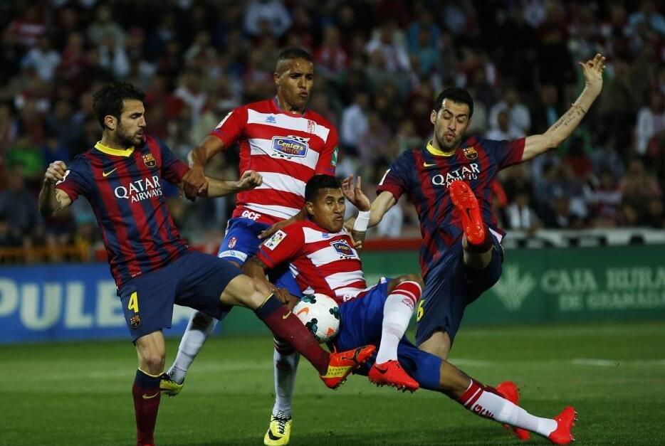 在攻防两端 在攻防两端